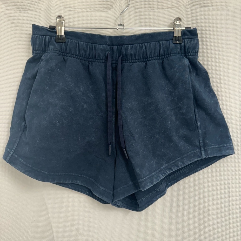Lululemon Inner Glow 3” Shorts
